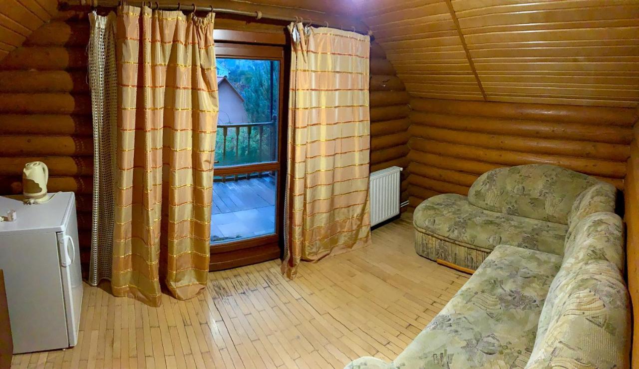 Рутенія Hotel Svalyava Exterior photo
